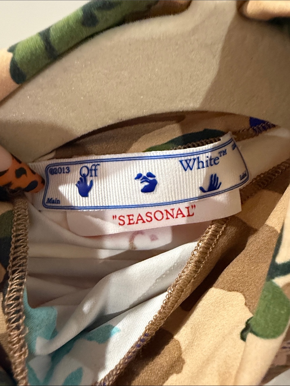 Off-White Camouflage 'Seasonal' muscle tee - Green/Tan/Brown/blue/purple